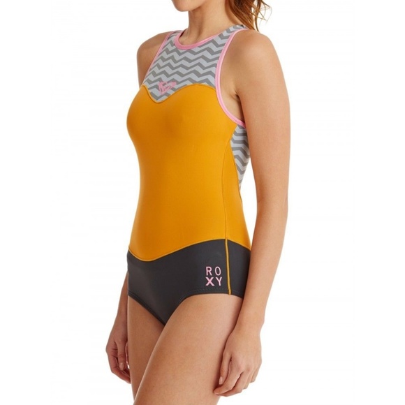 Roxy Other - Roxy XY 1MM Bikini Short John Springsuit Size 6